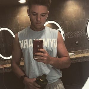 Meet your Posher, Chris